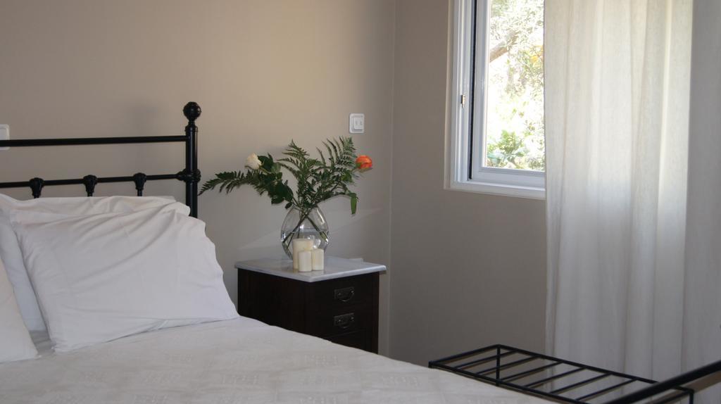 Episkopos Apartments Nikiana Ngoại thất bức ảnh